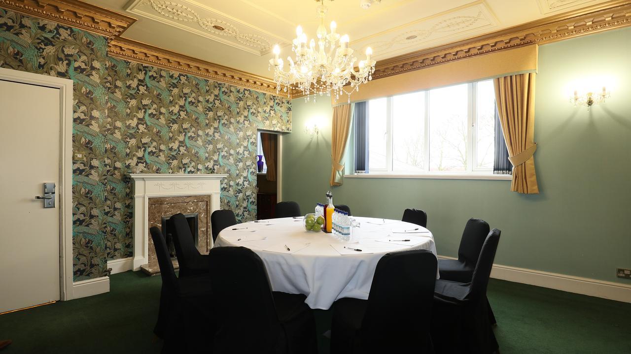 The Victoria Hotel Manchester By Compass Hospitality Oldham Exterior foto